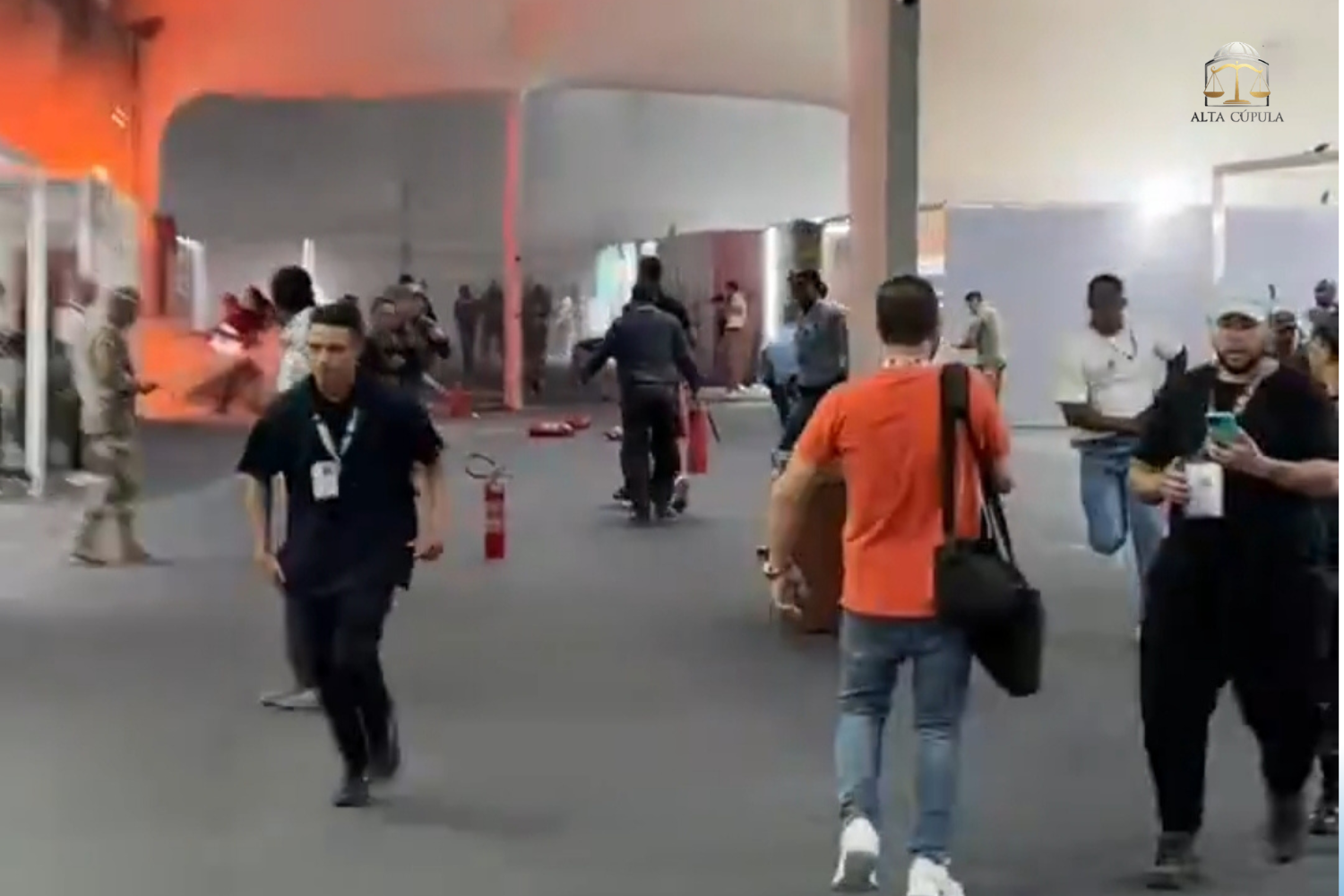 Pavilhão da COP 30 em Belém pega fogo; reflexo da desorganização do governo Lula