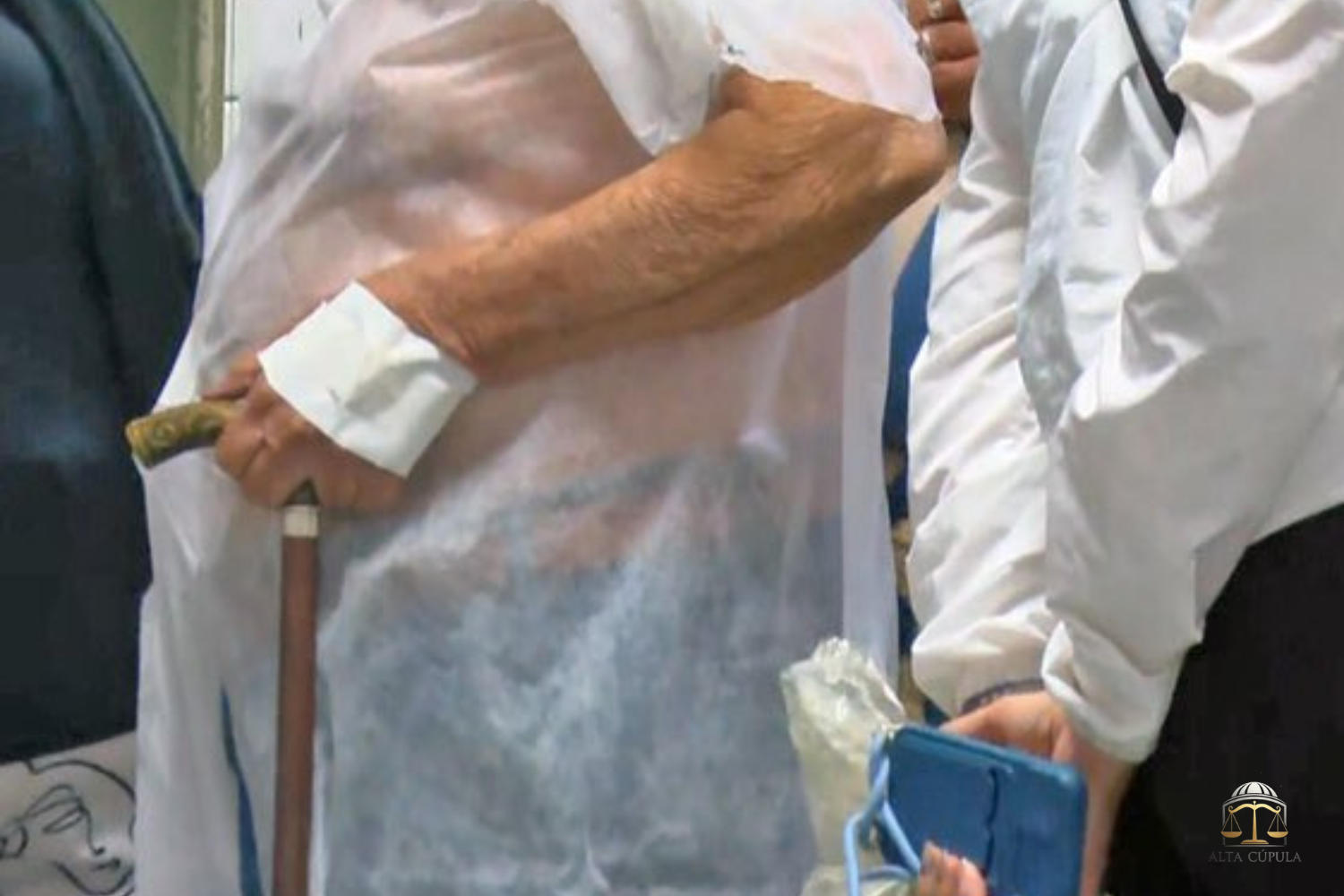 Tentativa de assalto deixa coronel da reserva da PM, neto policial e esposa feridos no Méier