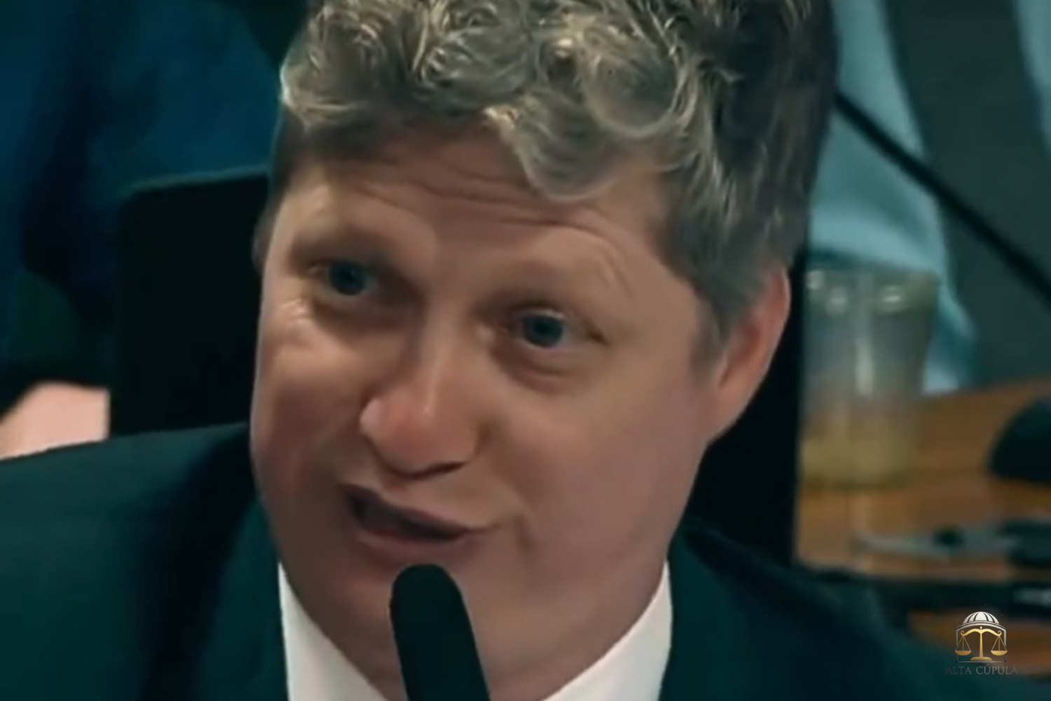 Van Hattem acusa governo Lula de permitir fraude envolvendo personagem da Turma da Mônica no INSS