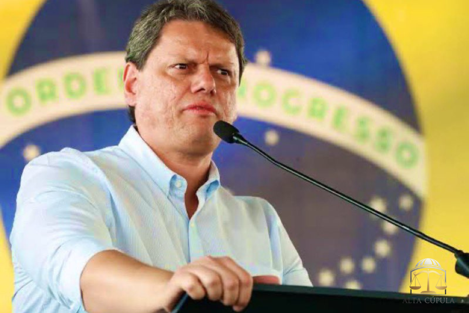 Tarcísio defende Bolsonaro e afirma que ex-presidente é alvo de “injustiça”