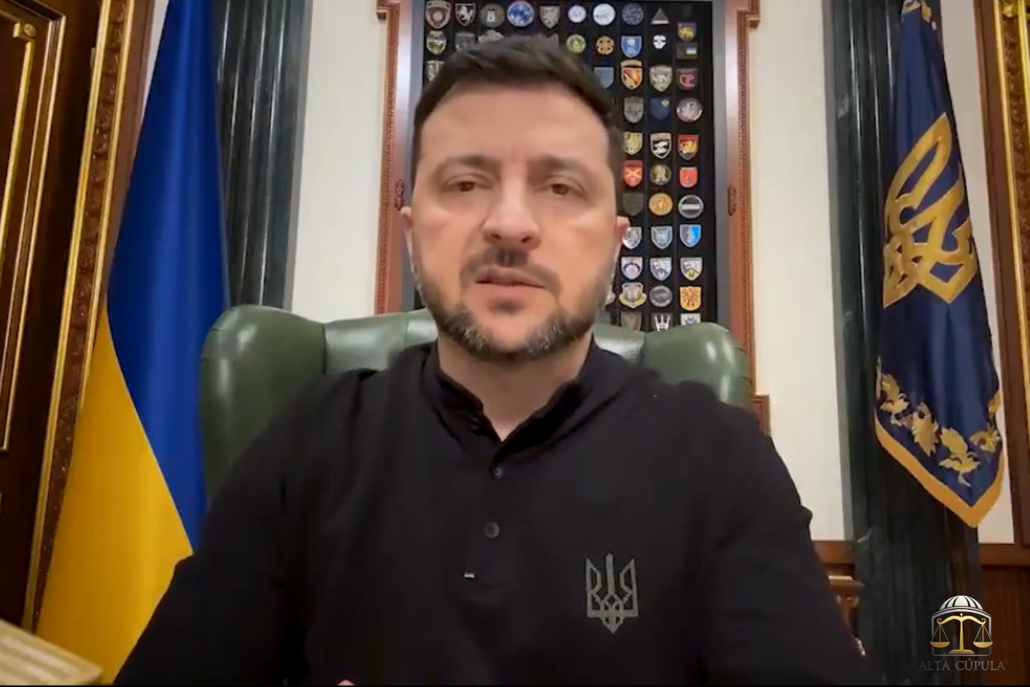 Zelensky afirma que delegação ucraniana está nos EUA para avançar negociações de paz e diz ver “realismo” do lado americano