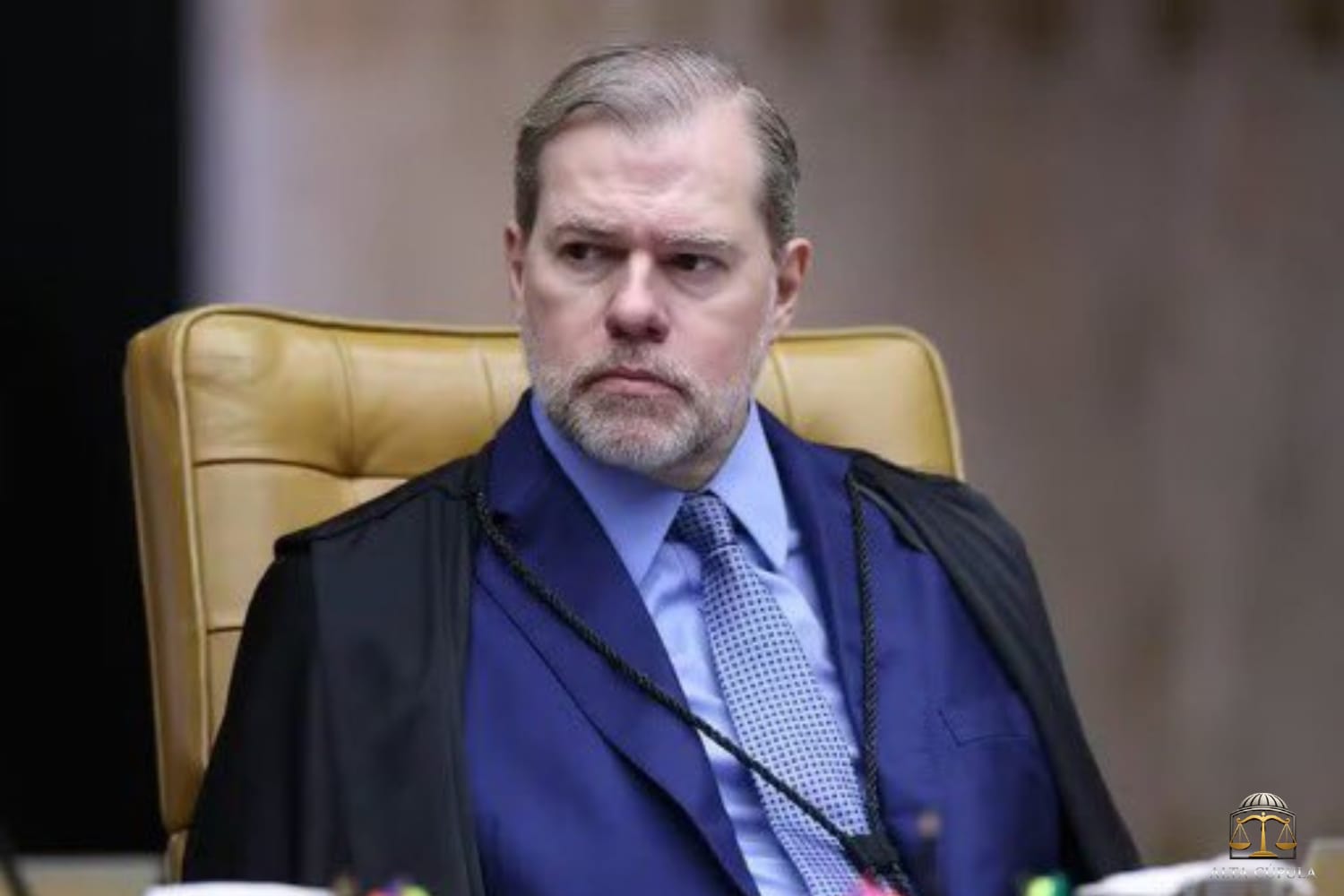 Toffoli determina retirada de documentos da CPMI do INSS sobre o Banco Master e causa tensão política